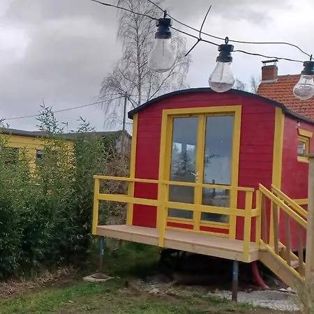 Roulotte Et Sauna De Tonton Bouvy Au Domaine Du Reuze Winnezeele Exterior photo